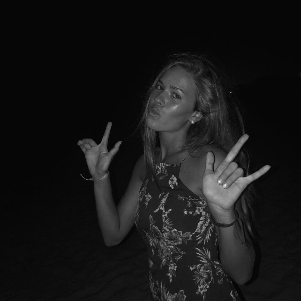 Meet your Posher, Kenzie